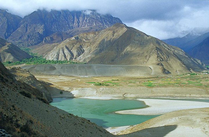 2006 - Flusstal des Yarlung Tsangpo in Zentraltibet - Zentral-Tibet: Landschaft