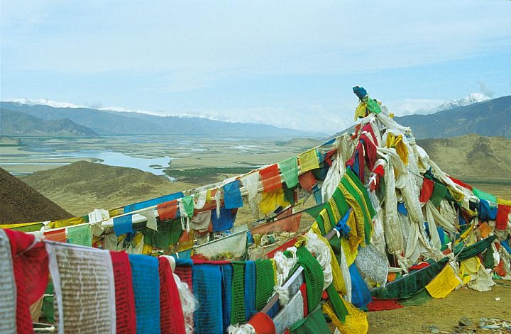 2006 - Blick auf das Yarlung Tsangpo-Tal - Zentral-Tibet: Landschaft