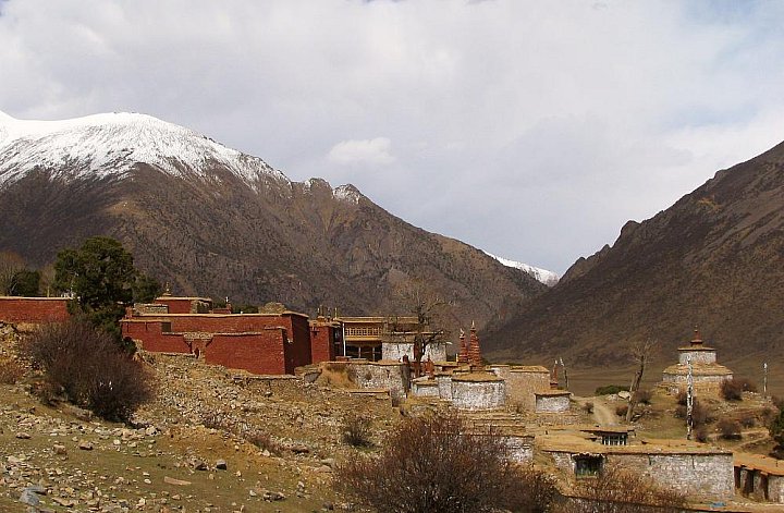 2006 - Reting Kloster - Zentral-Tibet: Sehensw&uuml;rdigkeiten