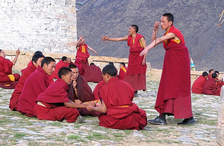 2006 - Die M&ouml;nche von Reting debattieren - Zentral-Tibet: Land und Leute