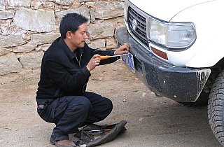2006 - Warten auf's Abendessen - Zentral-Tibet: Land und Leute