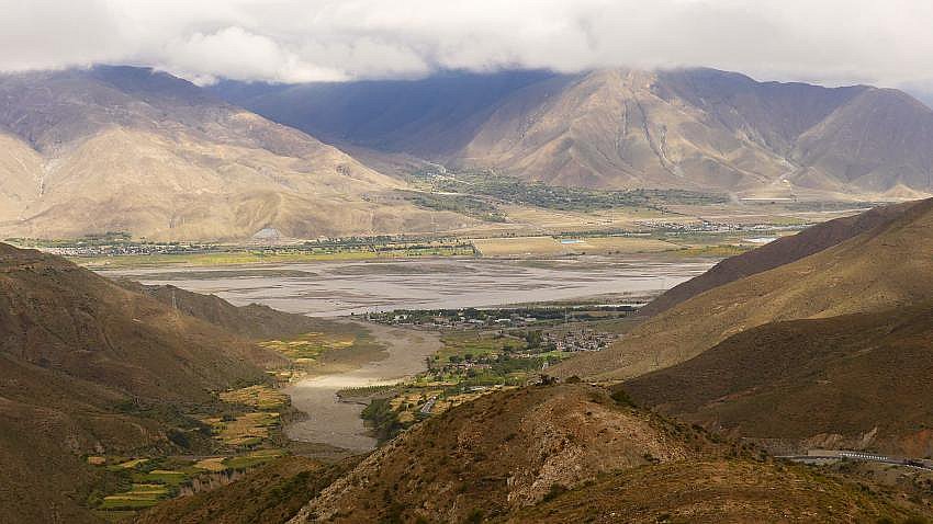 Blick &uuml;ber das Yarlung Tsangpo Tal - Zentral-Tibet: Landschaft