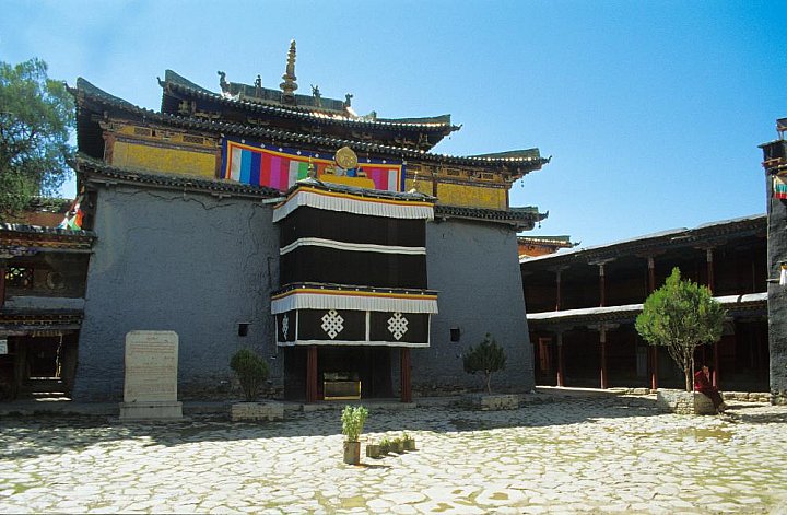 2006 - Haupttempel des Kloster Shalu - Zentral-Tibet: Sehensw&uuml;rdigkeiten
