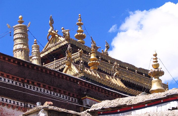 2006 - Die D&auml;cher des Tashilunpo Klosters - Zentral-Tibet: Sehensw&uuml;rdigkeiten