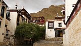 Aufgang zum Tashilunpo Kloster - Zentral-Tibet: Sehensw&uuml;rdigkeiten