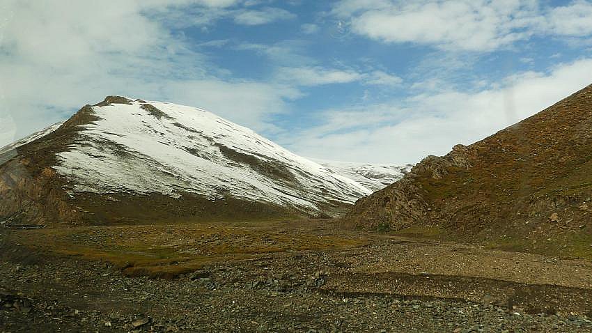 Fahrt hinauf zum Lakpa La Pass - Zentral-Tibet: Landschaft
