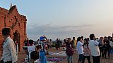 Sonnenuntergang &uuml;ber den Tempeln von Bagan - Myanmar - Blog