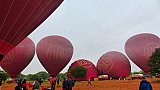 Ballons werden startklar gemacht. - Myanmar - Blog