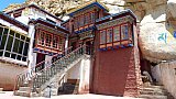 Traktok Kloster am Berghang  - Ladakh: Sehensw&uuml;rdigkeiten