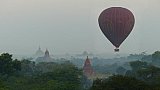 Tempel von Bagan im Morgennebel - Zentral-Myanmar: Sehensw&uuml;rdigkeiten