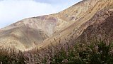 Farbenpr&auml;chtiger Berghang im Indus-Tal - Ladakh: Landschaft