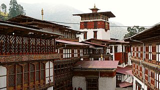 Innenhof im Trongsa Dzong - Zentral-Bhutan: Sehensw&uuml;rdigkeiten
