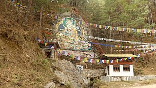 Padmasambhava Steinrelief - Thimphu-Punakha: Sehensw&uuml;rdigkeiten
