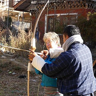 Nationalsport Bogenschiessen - Thimphu-Punakha: Land und Leute