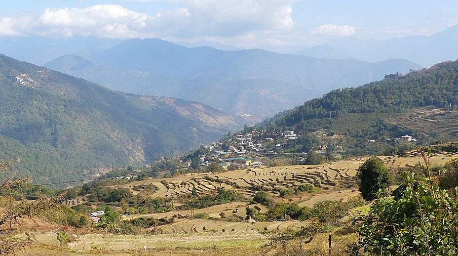 Auf der Fahrt von Thimphu nach Punakha - Thimphu-Punakha: Landschaft