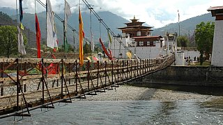 Alte Br&uuml;cke zum Punakha Dzong - Thimphu-Punakha: Sehensw&uuml;rdigkeiten