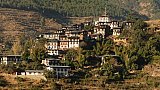 Dorf auf dem Weg nach Gangtey - Thimphu-Punakha: Land und Leute