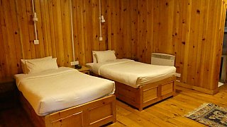 Zimmer im Kaila G&auml;stehaus in Jakar - Zentral-Bhutan: Essen & Schlafen