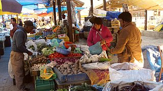 Markt am Sonntag in Paro - Paro - Haa: Land und Leute