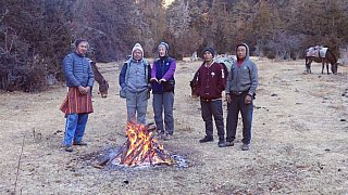 Lagerfeuer - Paro - Haa: Sage La Trekking