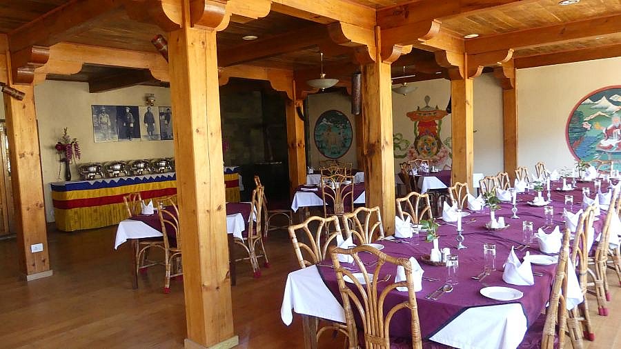 Restaurant im Yangkhill Resort in Trongsa - Zentral-Bhutan: Essen & Schlafen