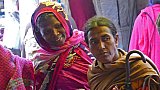 Zwei Baiga-Ladies auf dem Wochenmarkt - Chhattisgarh: Land-und-Leute