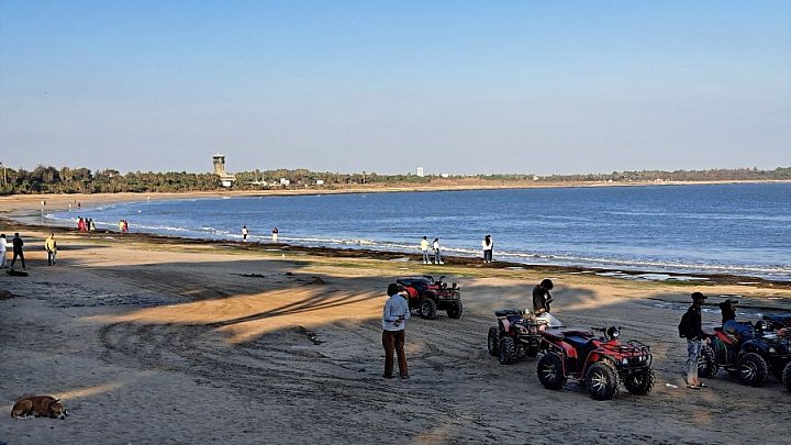 Nagoa Strand in Diu - Gumerat - Landschaft