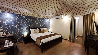 Zimmer im Gir Lion Safari Camp - Gujarat - Essen und Schlafen