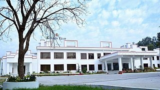 Golden Tulip Hotel in Khajuraho - Madhya-Pradesh: Essen & Schlafen