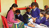 Unterricht in der Schule in Jatkara - Madhya-Pradesh: Land und Leute