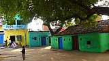 Bunt get&uuml;nchte H&auml;user in Jatkara - Madhya-Pradesh: Land und Leute
