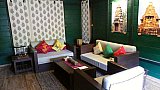 Wohnzimmer im Bungalow - Madhya-Pradesh: Essen & Schlafen