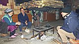 Am Feuer im Apatani-Heim - Indien - Nordosten - Land und Leute