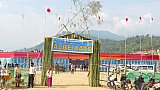 Eingang zum Festplatz in Daporijo - Indien - Nordosten - Land und Leute