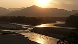 Sonnenuntergang &uuml;ber dem Siyom-Fluss - Indien-Nordosten-Landschaft