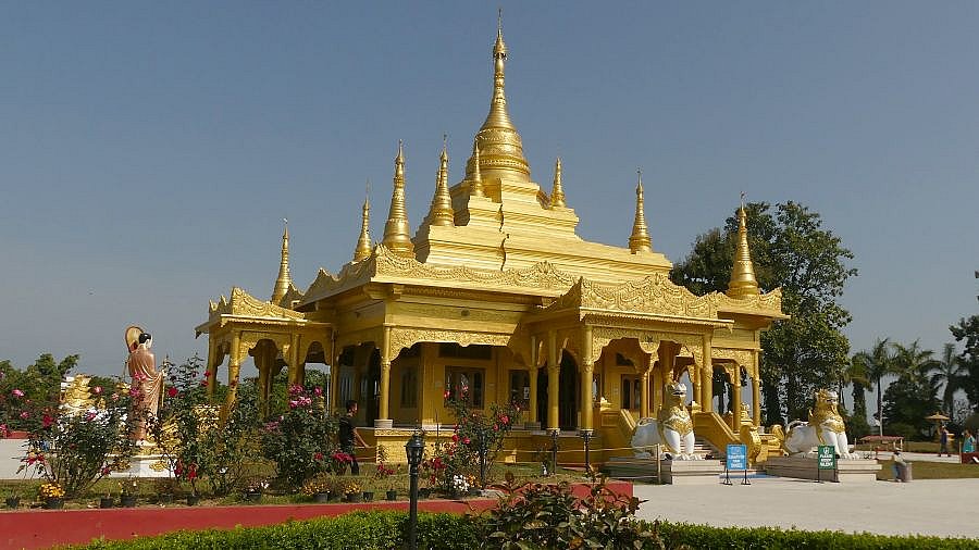 Goldene Pagode in Namsai - Indien - Nordosten - Sehensw&uuml;rdigkeiten