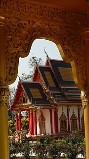 Seitenblick auf den roten Pavillon - Indien - Nordosten - Sehensw&uuml;rdigkeiten