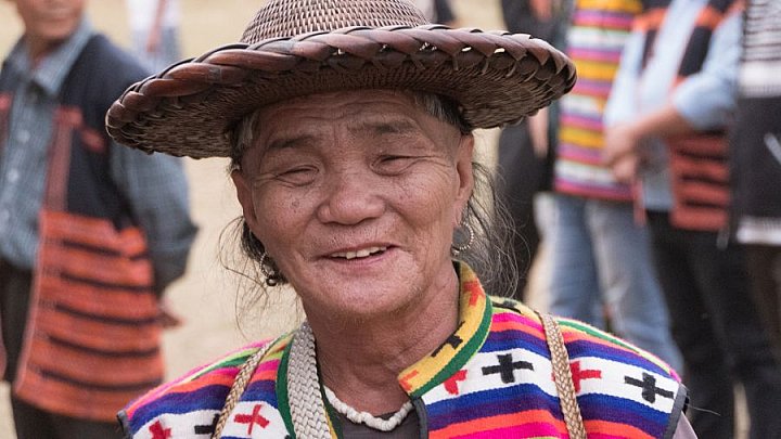 Mann vom Mishmi-Volksstamm - Indien - Nordosten - Land und Leute