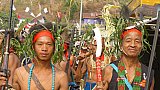 Krieger des Wancho-Stammes in Arunachal - Indien - Nordosten - Land und Leute