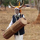 Ghond-Mann in Bison Horn-Tanztracht - Chhattisgarh: Land-und-Leute