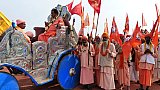 Festzug auf der Kumbh Mela in Rajim - Chhattisgarh: Land-und-Leute