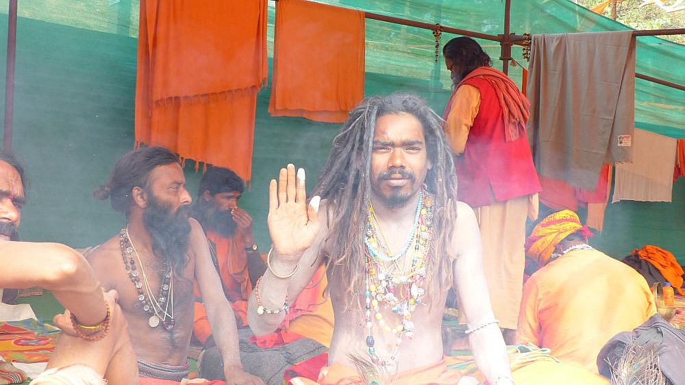 Zeltunterkunft der Saddhus auf der Rajim Kumbh Mela - Chhattisgarh: Land-und-Leute