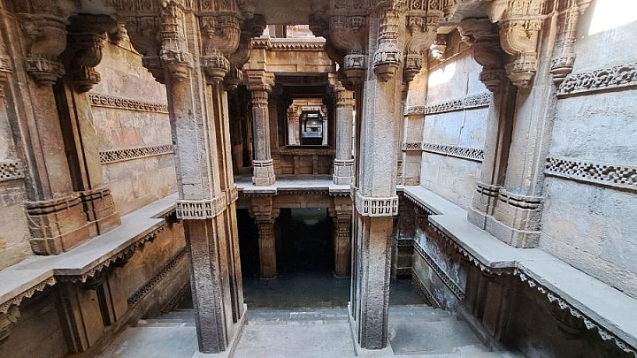 Unterirdische Etagen des Bav Harir Vav - Gujarat - Sehensw&uuml;rdigkeiten