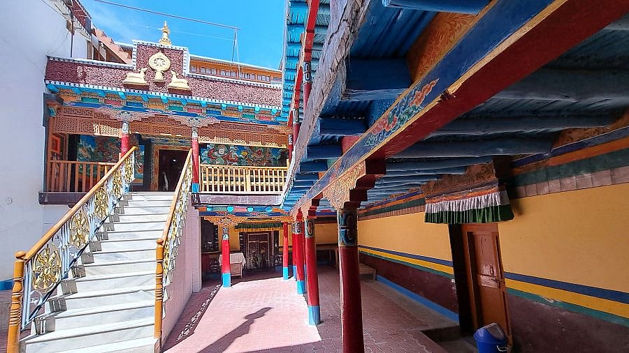 Innenhof im Stakna Kloster - Ladakh: Sehensw&uuml;rdigkeiten