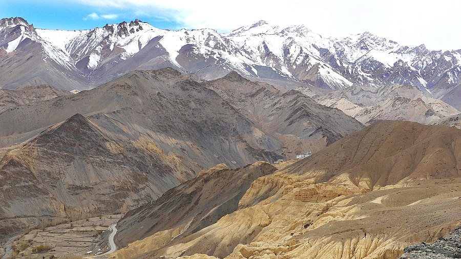 Erster Blick auf Lamayuru - Ladakh: Landschaft