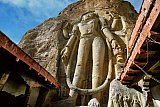 Steinrelief des Maitreya Buddha - Ladakh: Sehensw&uuml;rdigkeiten