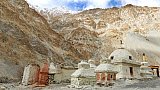 Chorten kurz vor Skiu - Ladakh: Land-und-Leute