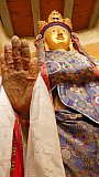 Stehender Maitreia-Buddha im Skiu Kloster - Ladakh: Sehensw&uuml;rdigkeiten