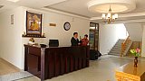 Rezeption im Alchi Zimskhang Hotel - Ladakh: Essen & Schlafen