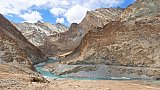 Zanskar-Fluss im engen Tal - Ladakh: Landschaft